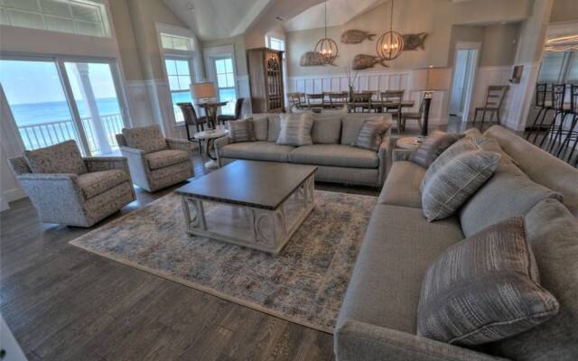 Cape Seaside - 7 Br Home