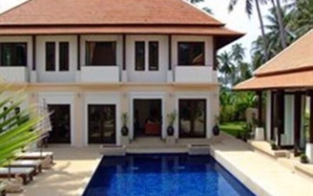 Plumeria Place Residence (Private Villa 1)