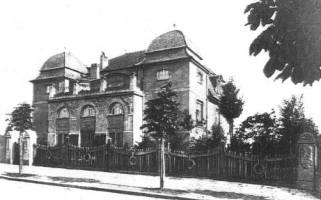 Na Kashtanovoi Allee