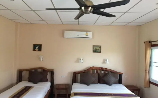 Aranyaprathet Riverside Resort