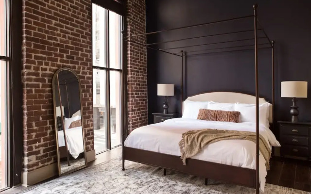Vintage 1BR Central Business District Suites by Sonder