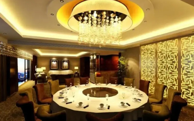 Fragrant Bay Hotel