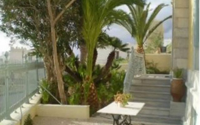 Vourlis Maison