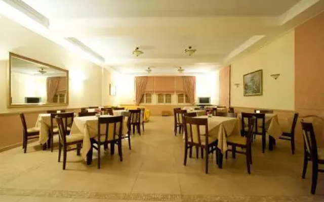 Hotel Oiti