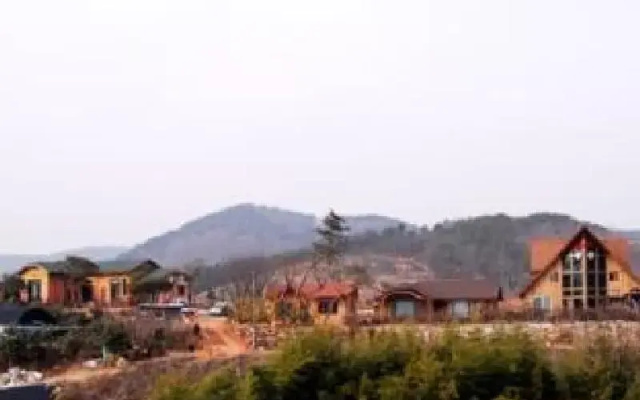 Moon & River Pension