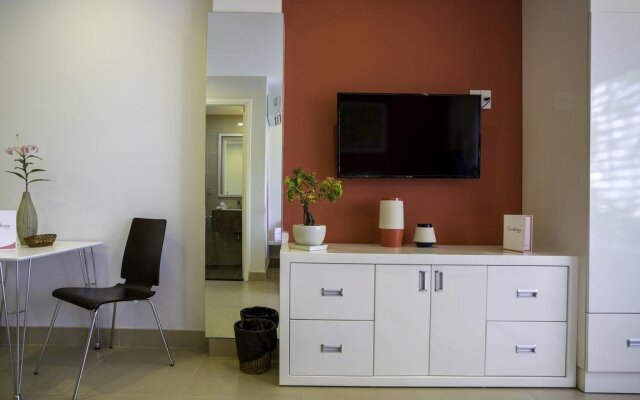 Christinas Saigon - Beattys City Oasis