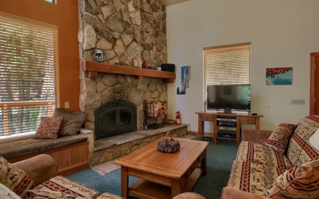 Mariposa Heights