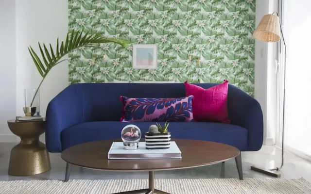 Playful Little Havana Suites by Sonder