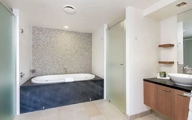 Private Penthouse 407