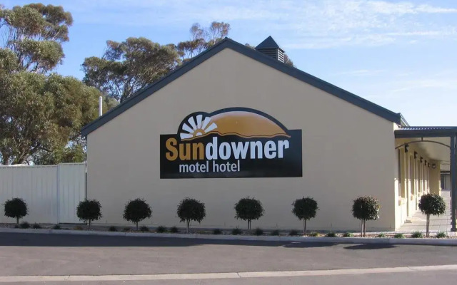 Sundowner Motel Hotel