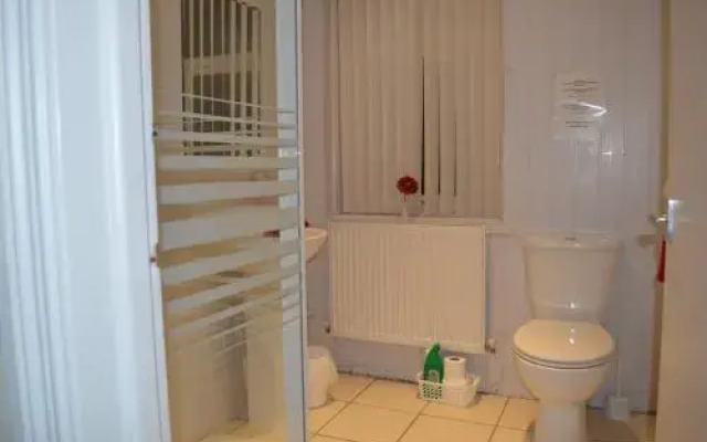 Ayrton House Holiday Apartments