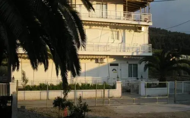 Pefki Villas