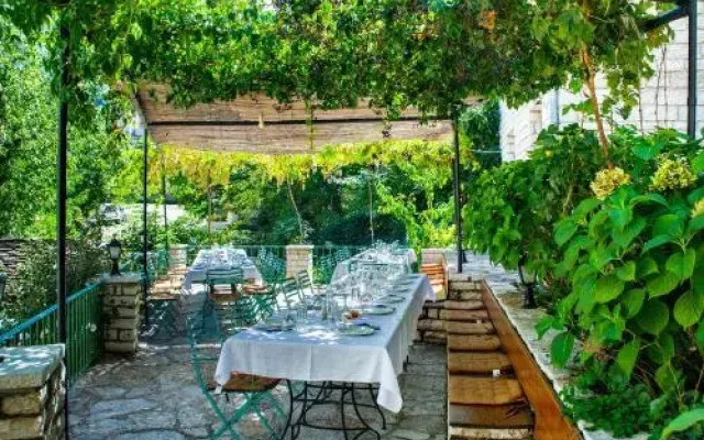 Zissis Hotel