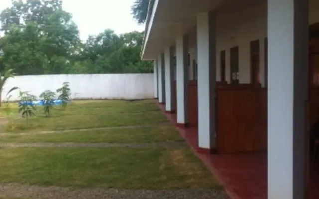 D Sun Shine Bungalow and Restaurant