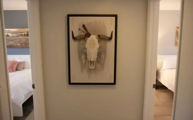 Luxurious 5 BR House Pool DT Scottsdale