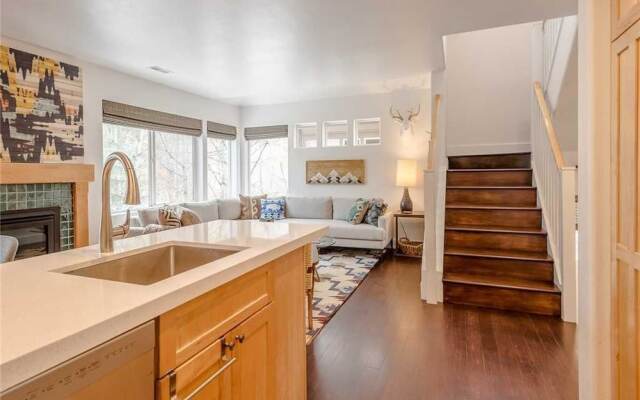 Autumn Woods 477 - 3 Br Condo