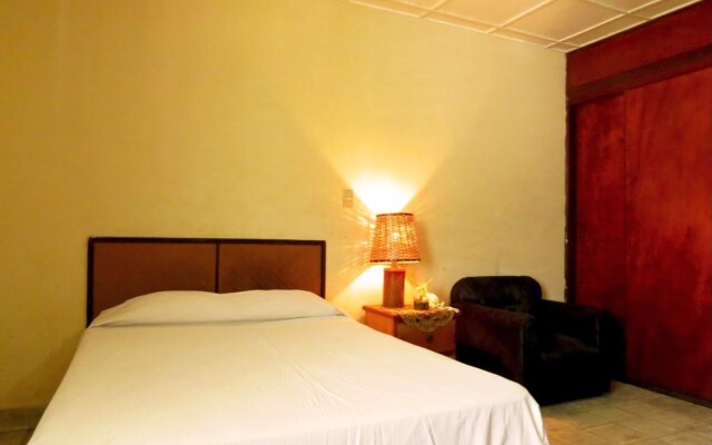 Hostal Tropicana