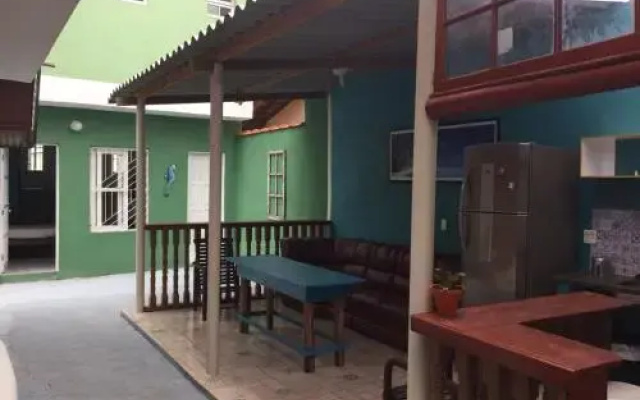 Hostel chalé itanhaem