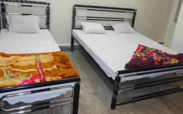 Hotel Rishi Kuti