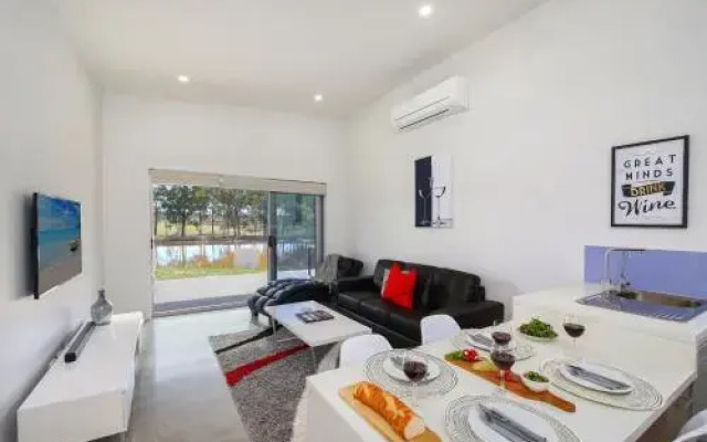 Ironbark Villa 3
