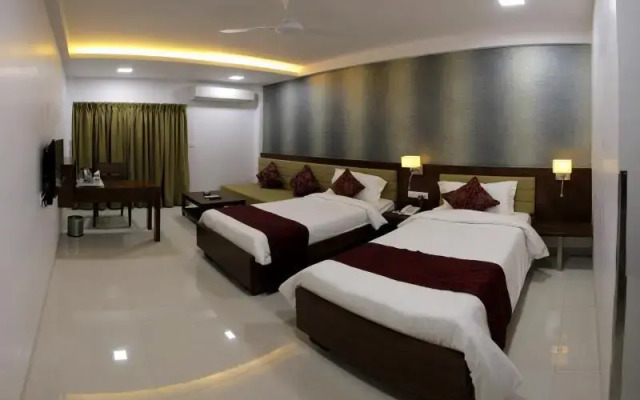 Hotel Raviraj