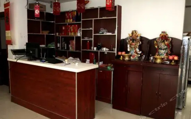 Jinzhou Shuangming Inn