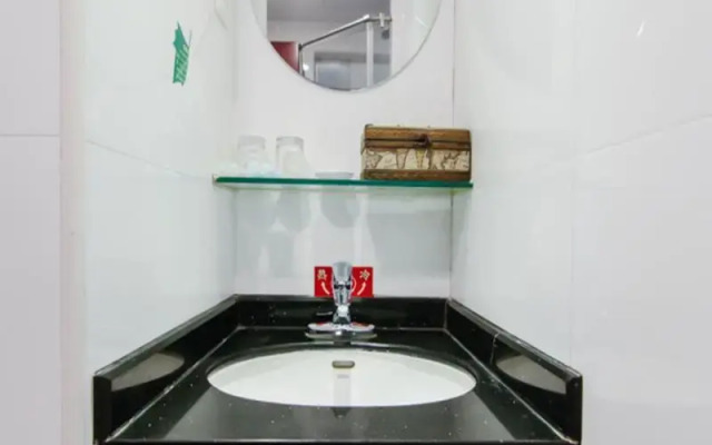 Kyriad Hotel (Shanghai Fengcheng)