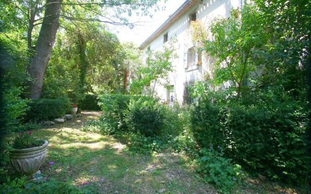 Villelongue Côté Jardin