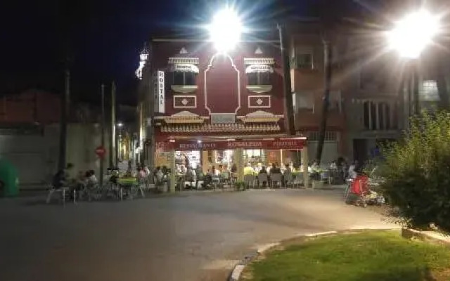 Hostal Rosaleda