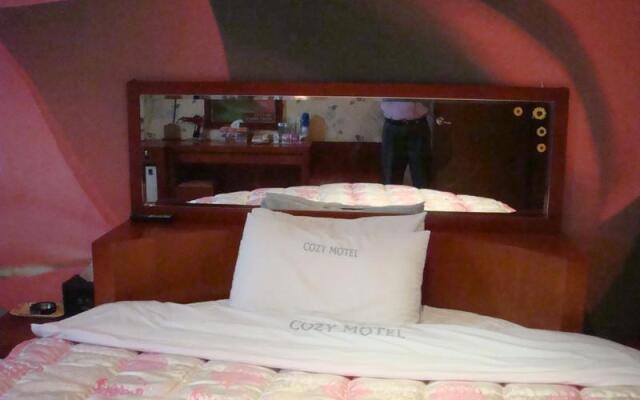Cozy Hotel