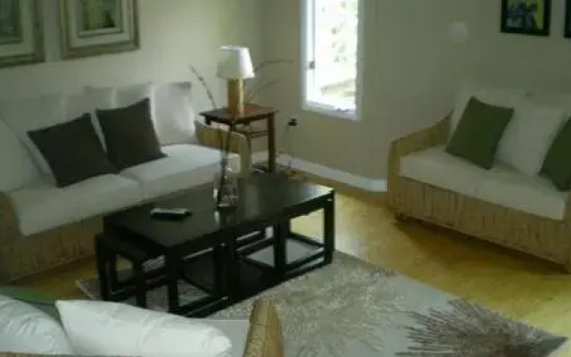 306 W Cooper-Cozy Cabana
