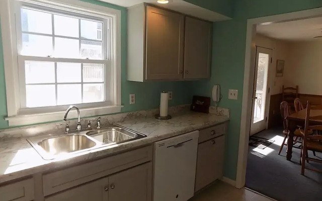 Byrd House - 3 Br Home