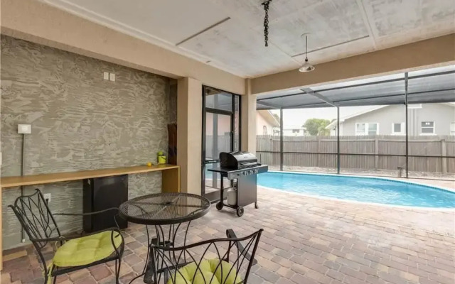 Miramar Beach House - Four Bedroom Home