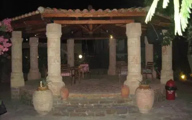 Assimakis Hotel