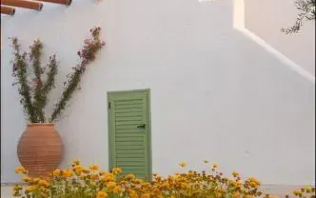 Liostasi Houses