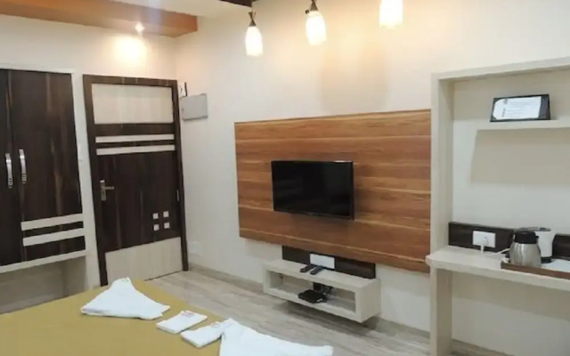 Room Maangta 125 - Kalyan East