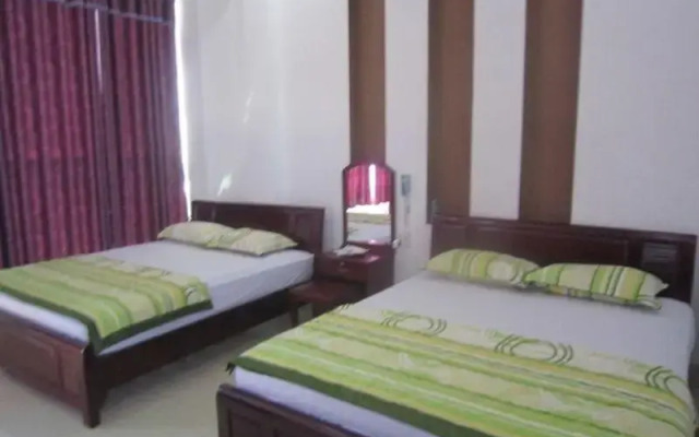 Xuan Quang Hotel