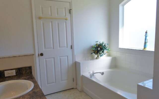 300 Kokomo Loop House