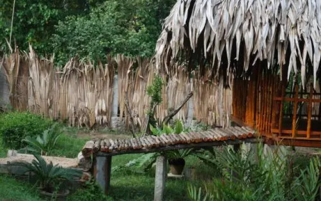 Camenra Resort