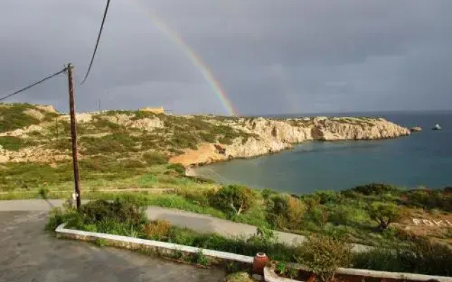 Studios Fokia Beach