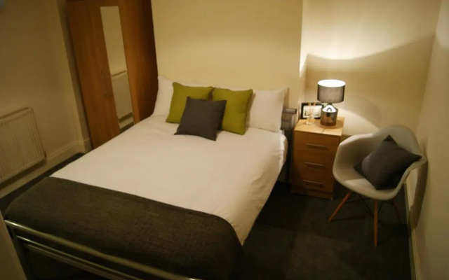 Birmingham Guest House I