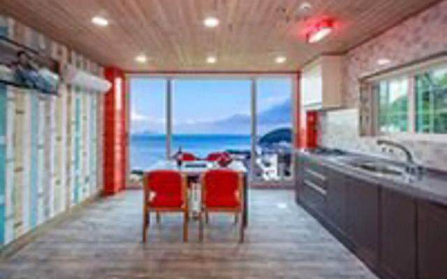 Geoje Monaco Pension