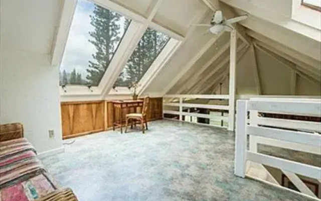 Hale Kamalani by RedAwning