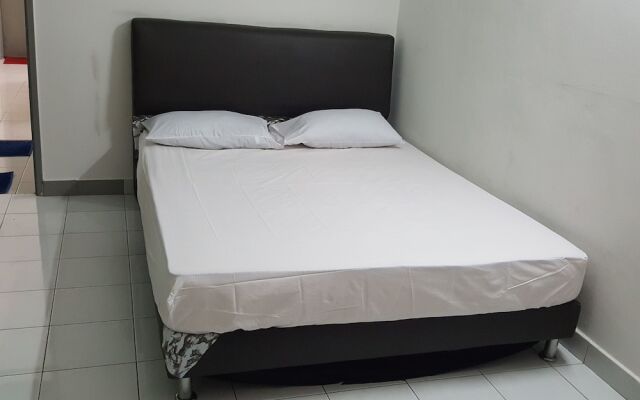 Homestay Ampang 100