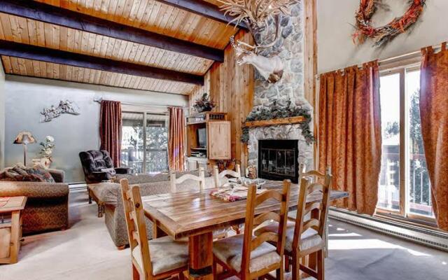 Sundowner II Unit 324 by RedAwning