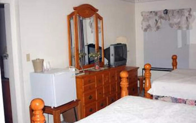 Cedar Lodge