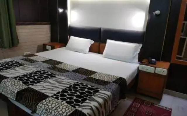 Aryans Taj Resort