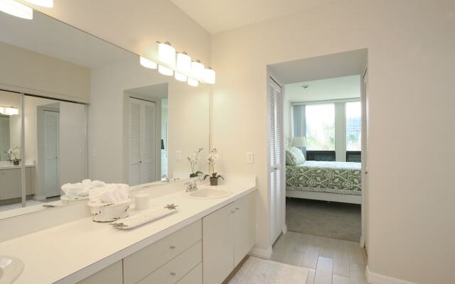 Longboat Key 06 - 2 Br Condo