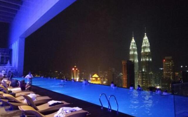 the face suite platinum twin towers