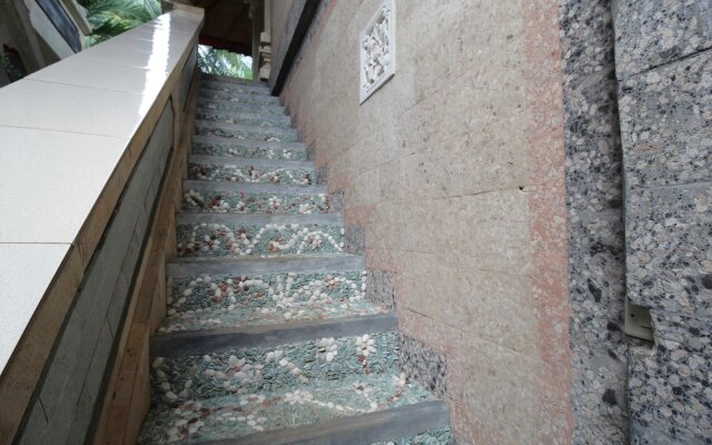 Airy Buleleng Laviana Kalibukbuk Singaraja Bali